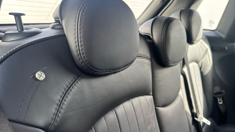 MINI Hatchback 1.5 Cooper Exclusive 5dr Petrol Hatchback